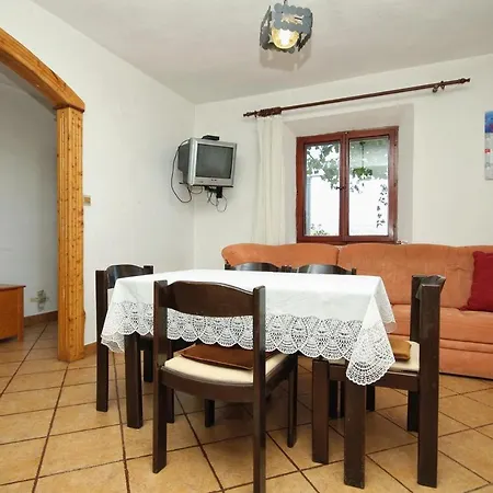 Apartment 4437a