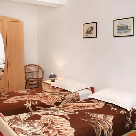 4437a Apartment *